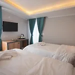 בית אירוח Nar 15 Boutique קמר