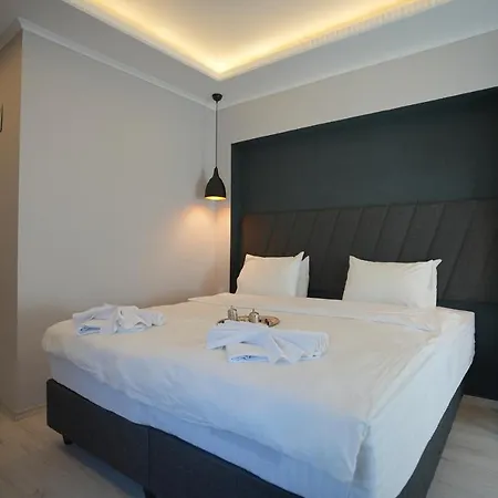 Sea Front Pansiyon * Antalya