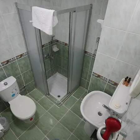 Gazde/Camere de închiriat Nar 15 Boutique