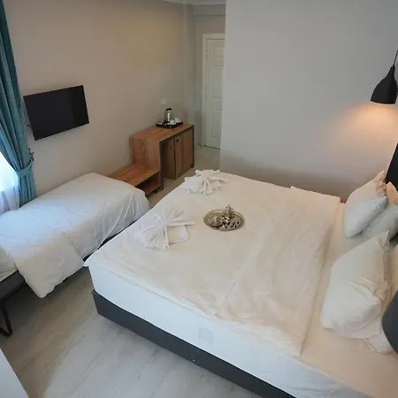 Sea Front Pansiyon Hotel *