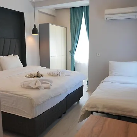Sea Front Pansiyon Antalya
