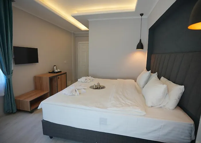 Gazde/Camere de închiriat Nar 15 Boutique